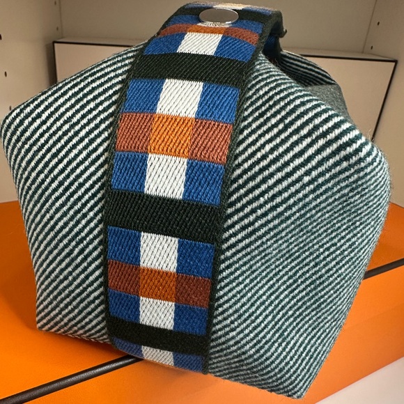 Brand New Hermes Bride-a-Brac au Carre case, small model Vert Forêt - Picture 5 of 13